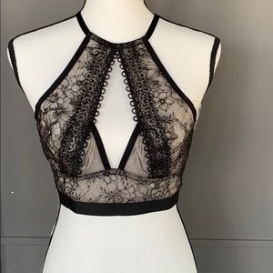 High neck slit V bralette